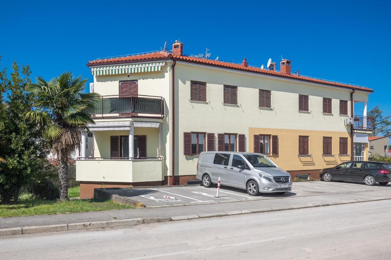 Apartment Adria Premium Пореч Екстер'єр фото